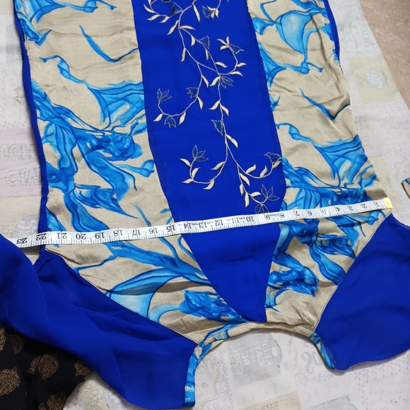 New long blue kurti - Picture 10 of 11